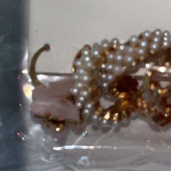 NWT 😊FREE😊W/ $20 Purchase - 5 Pair of earrings - Picture 3 of 5